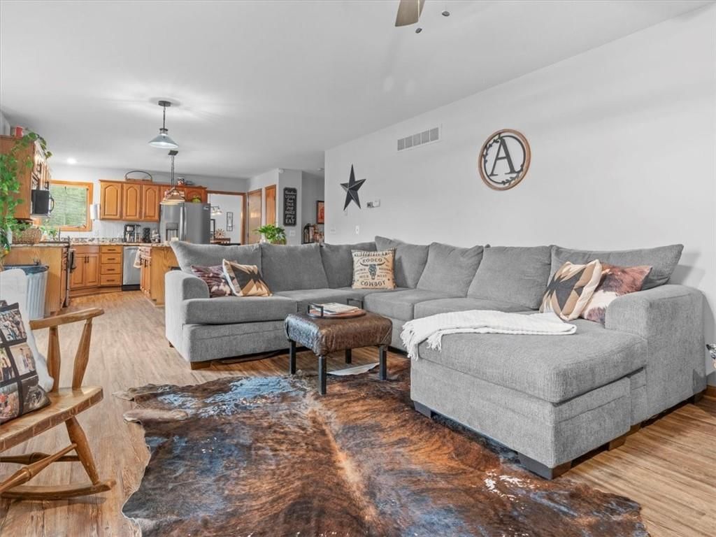 4001 N 39th Court — photo 9