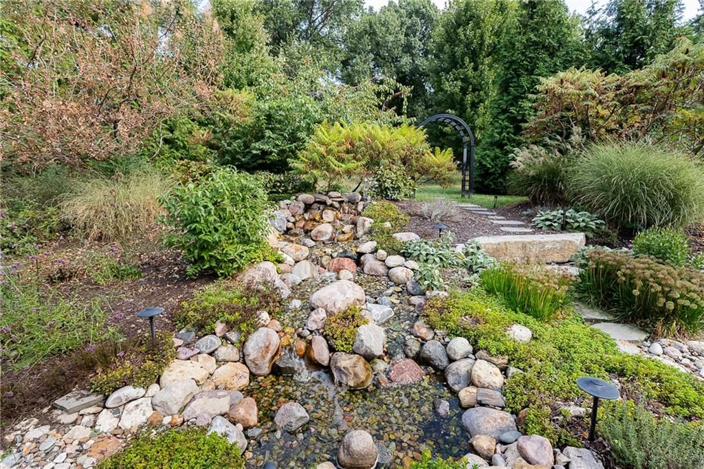 9731 Sagamore Road — photo 47
