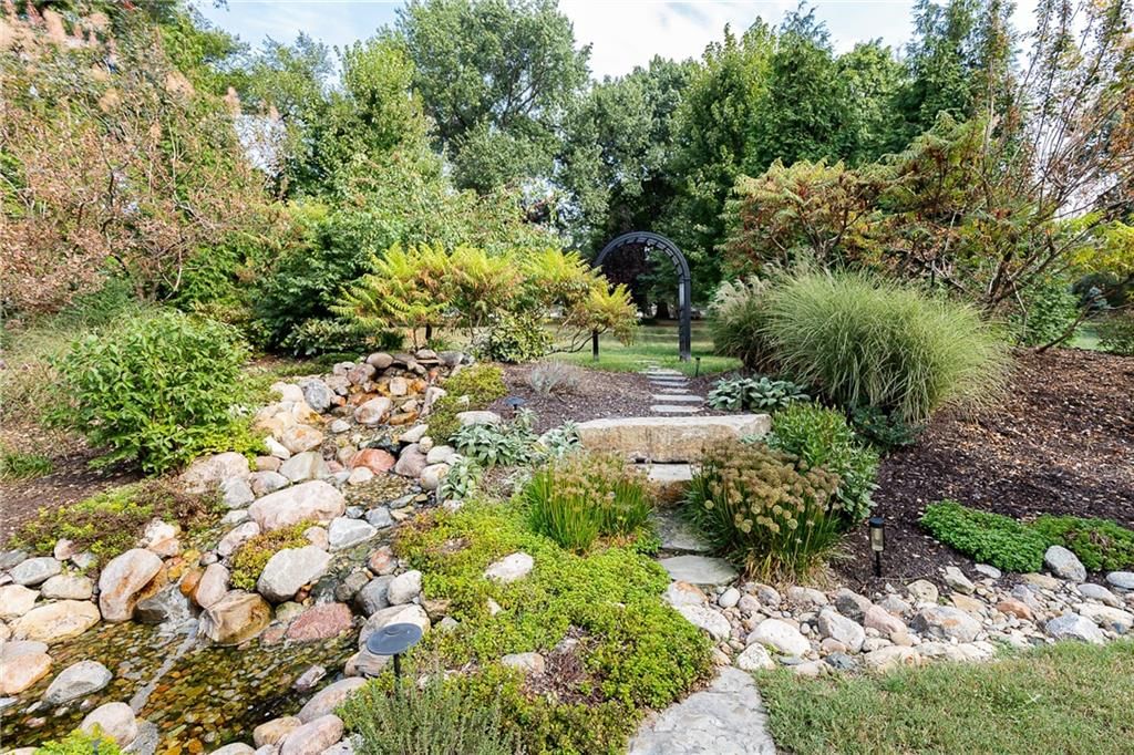 9731 Sagamore Road — photo 48
