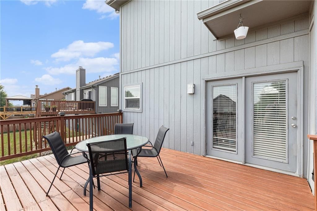 11231 N Summit Street — photo 2