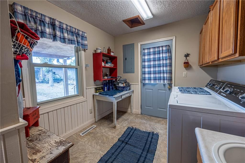 628 SE 150th Road — photo 18
