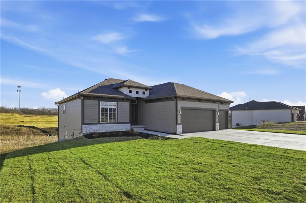 9419 N Belleview Avenue — photo 3