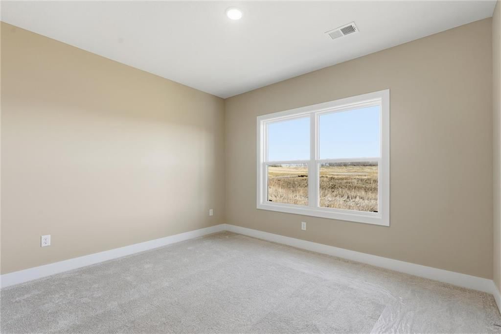 9419 N Belleview Avenue — photo 18