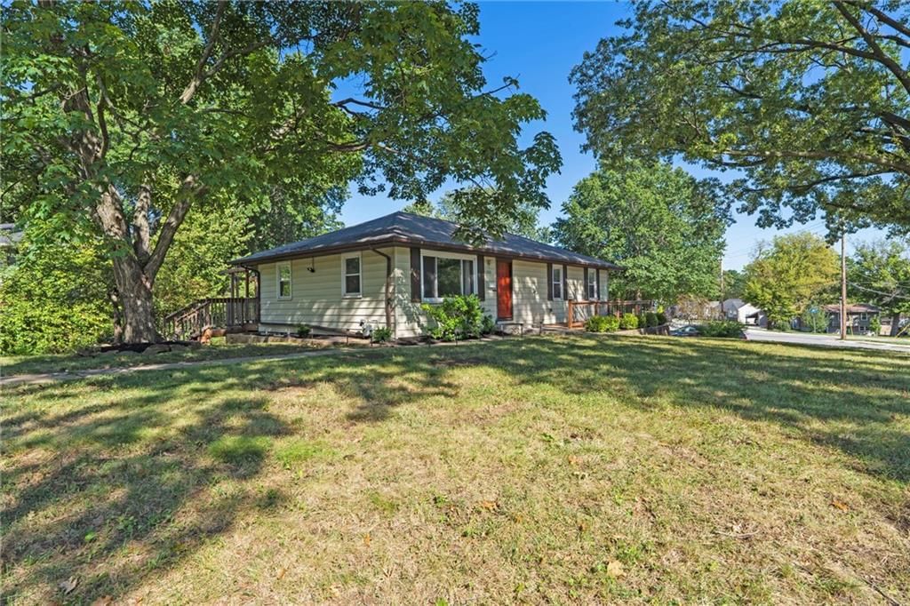 10228 W 55th Street — photo 3