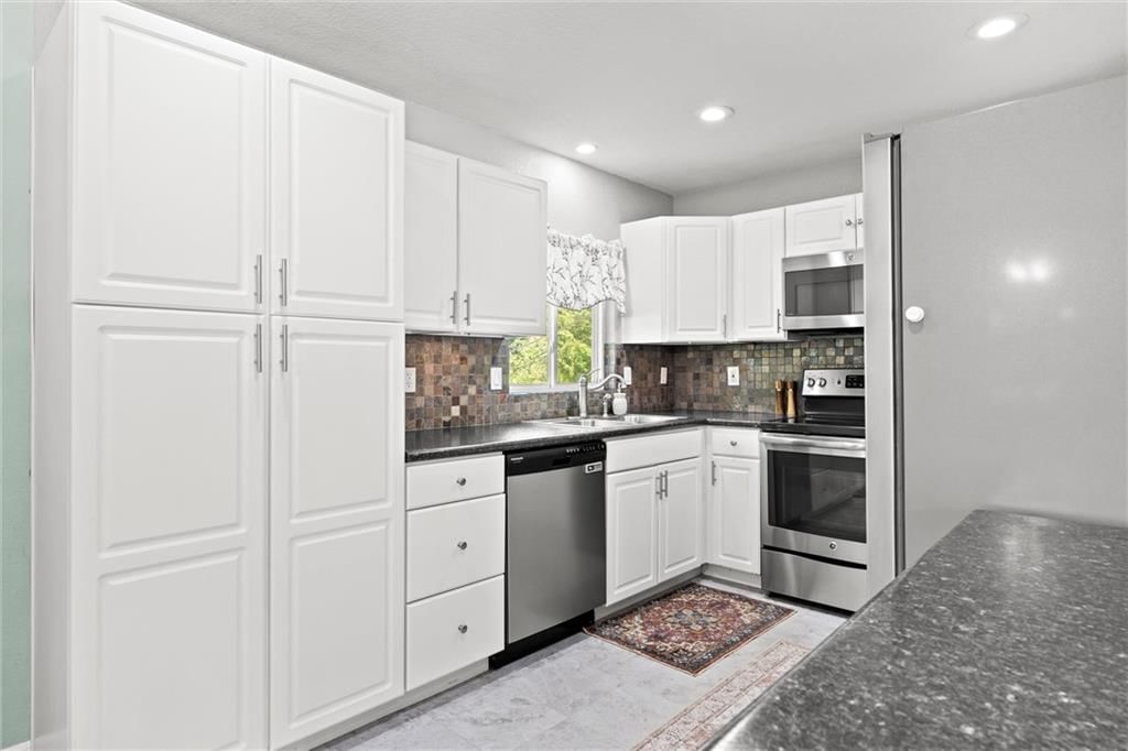 10228 W 55th Street — photo 9