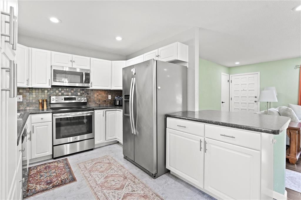 10228 W 55th Street — photo 10