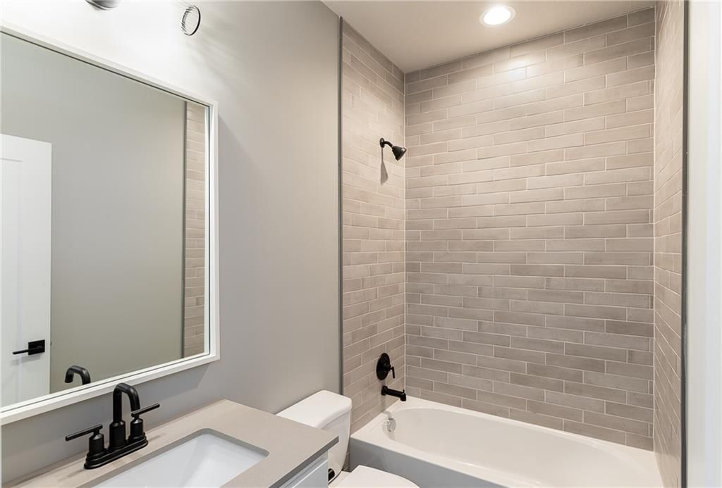 18609 Reinhardt Street — photo 9