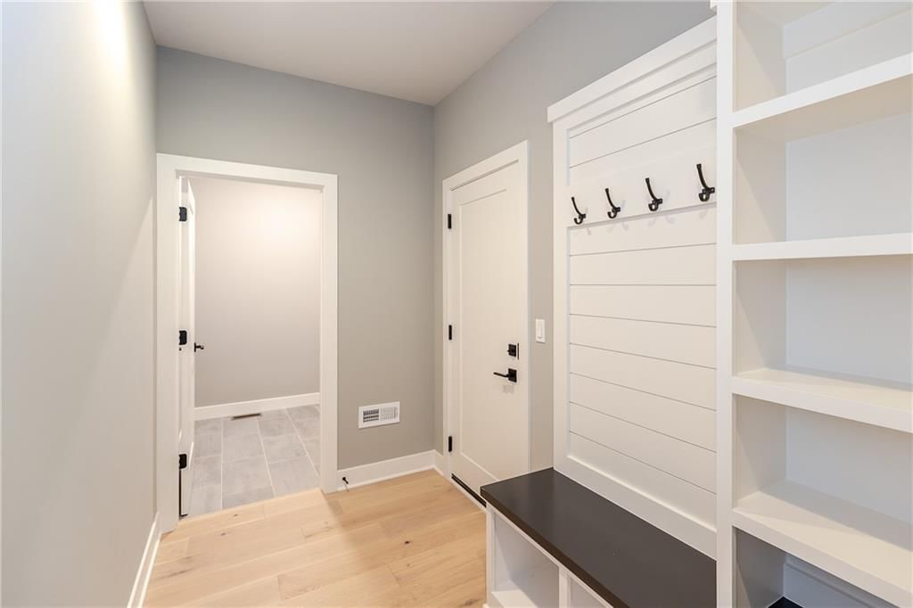 18609 Reinhardt Street — photo 10