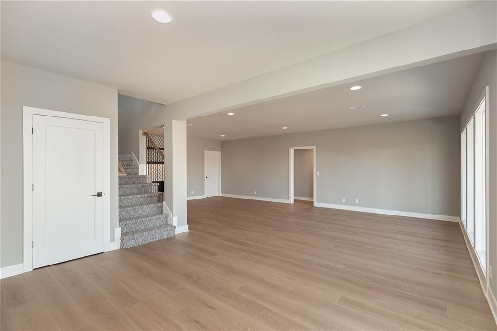 18609 Reinhardt Street — photo 37