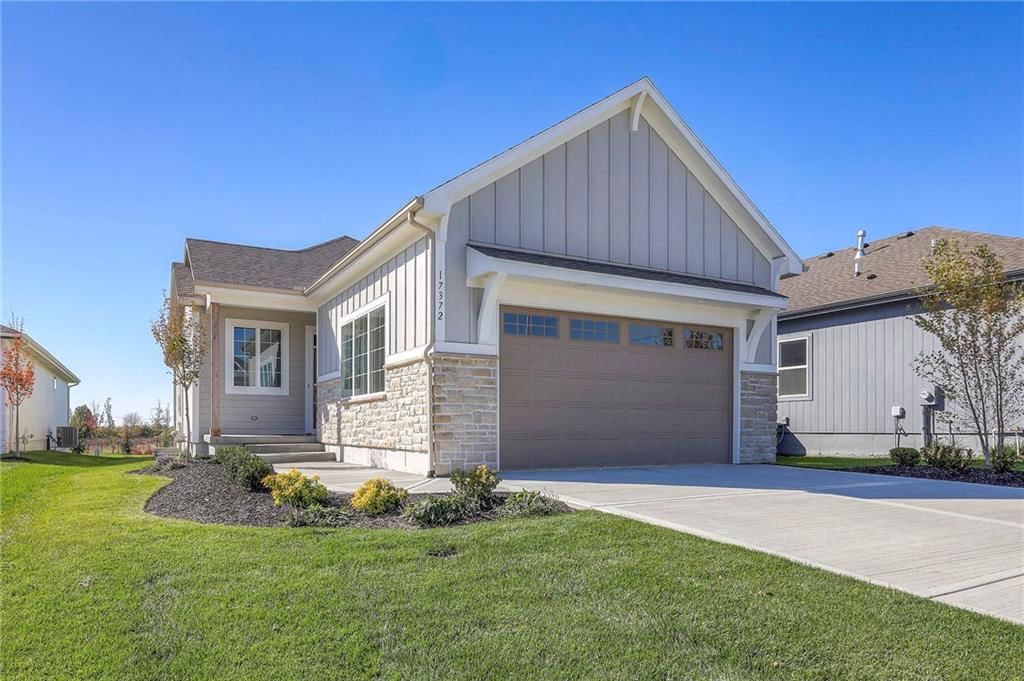 17372 S Kaw Street — photo 2
