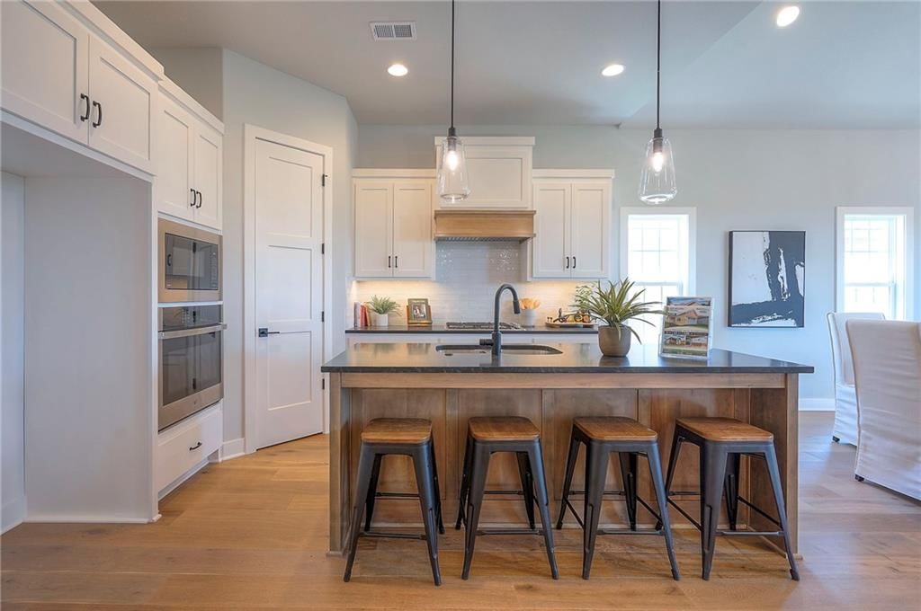 17372 S Kaw Street — photo 10