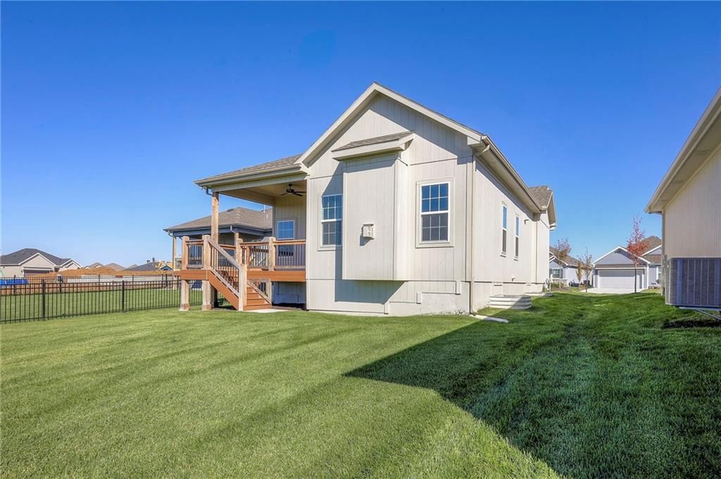 17372 S Kaw Street — photo 44