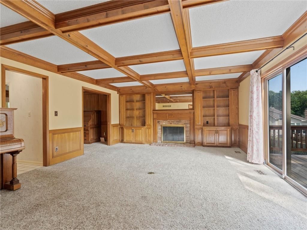 5807 N Cypress Avenue — photo 7