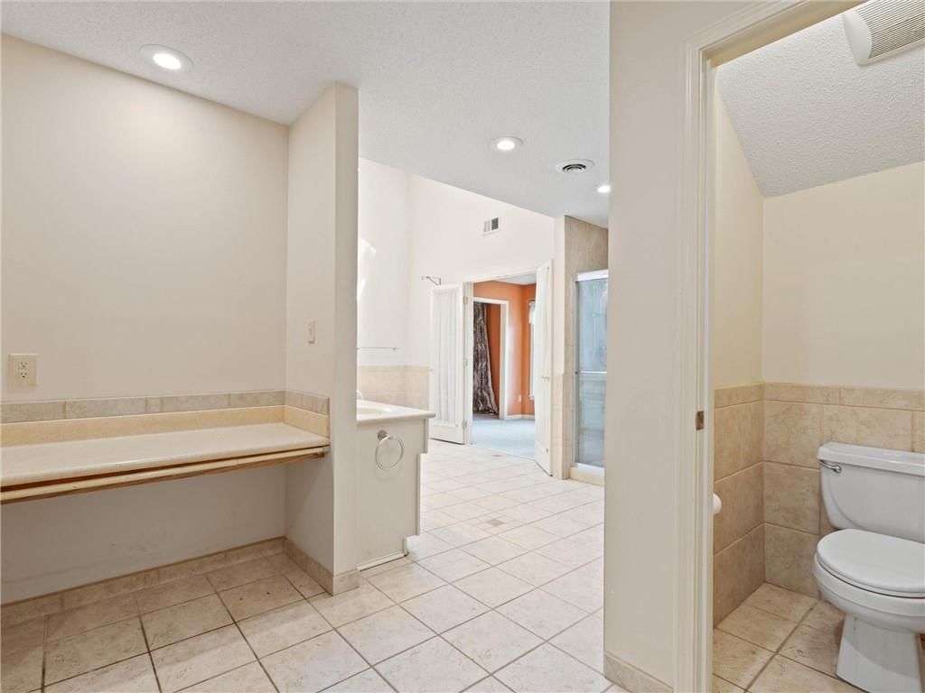 5807 N Cypress Avenue — photo 24