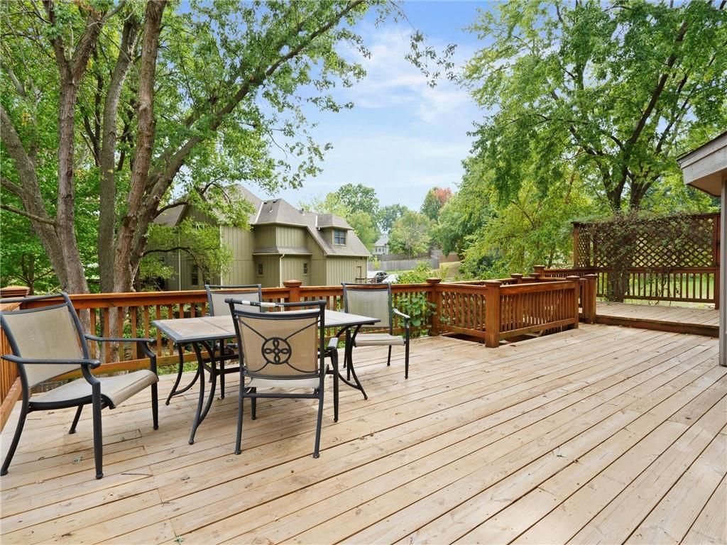 5807 N Cypress Avenue — photo 35