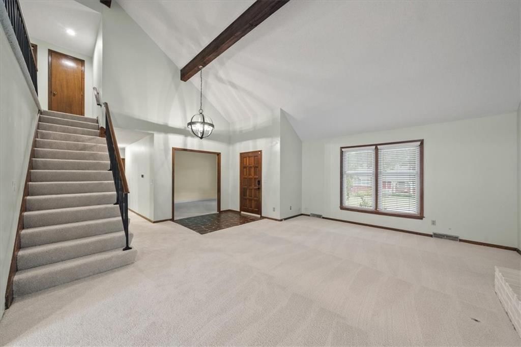 7029 ALBERVAN Street — photo 8