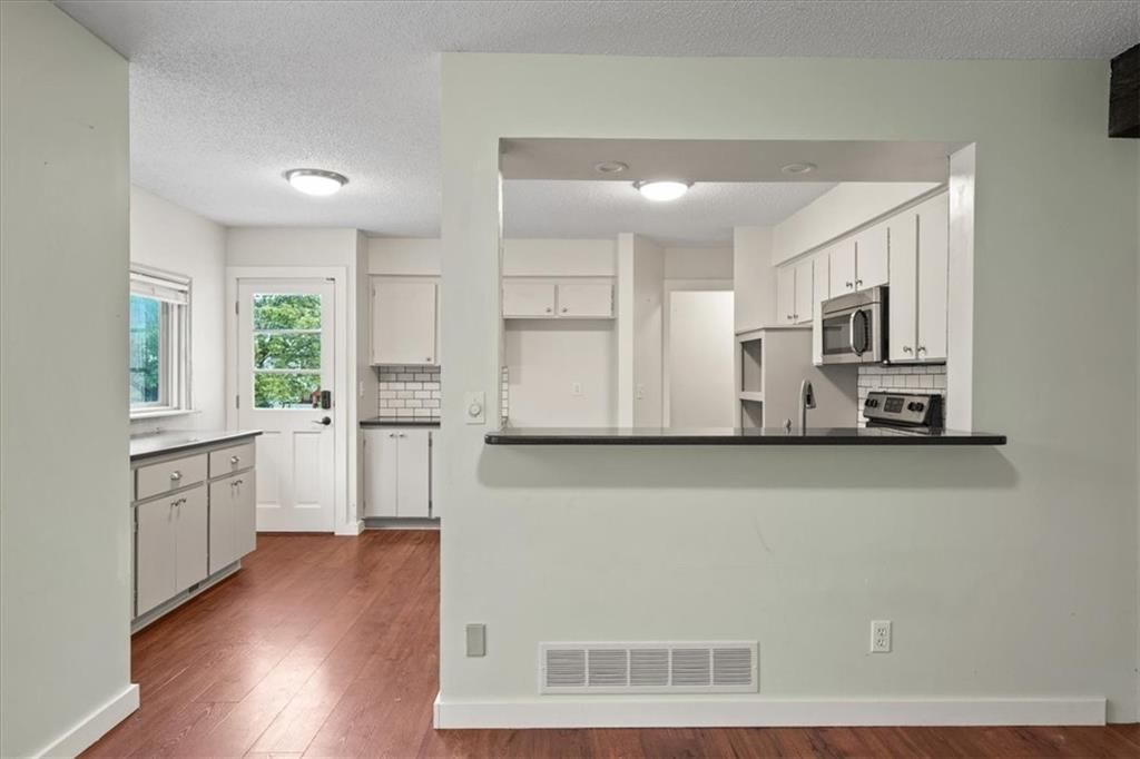 7029 ALBERVAN Street — photo 11