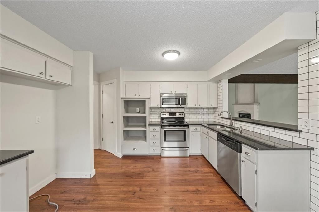 7029 ALBERVAN Street — photo 13