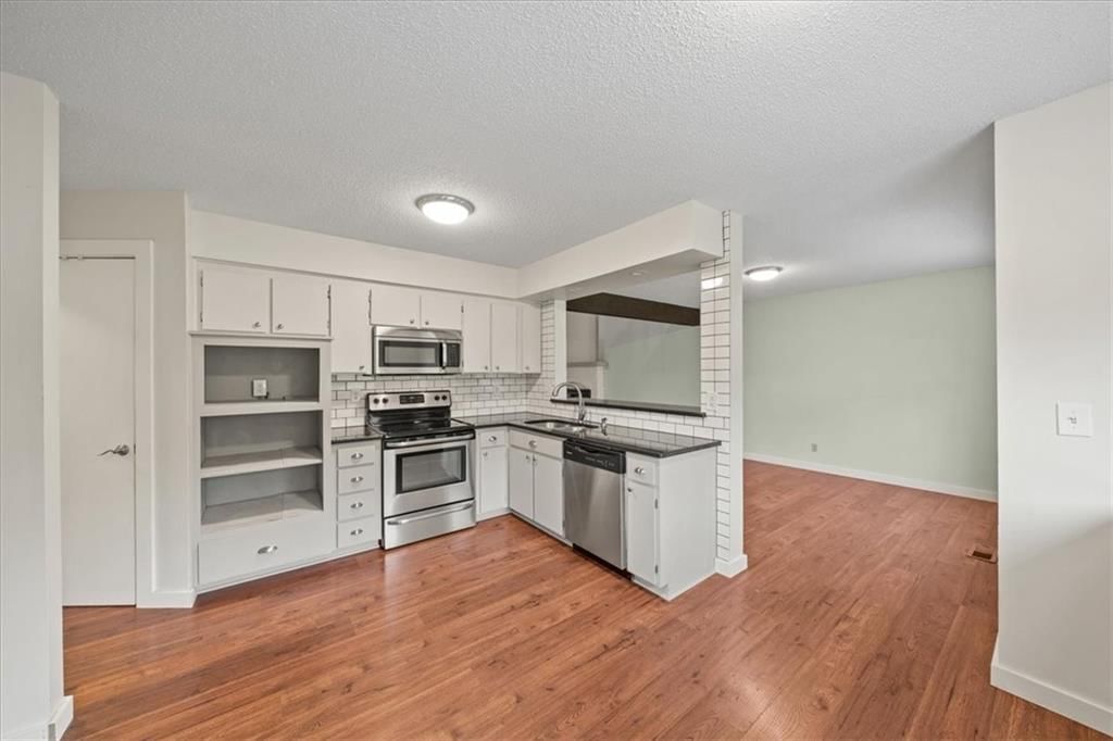 7029 ALBERVAN Street — photo 14