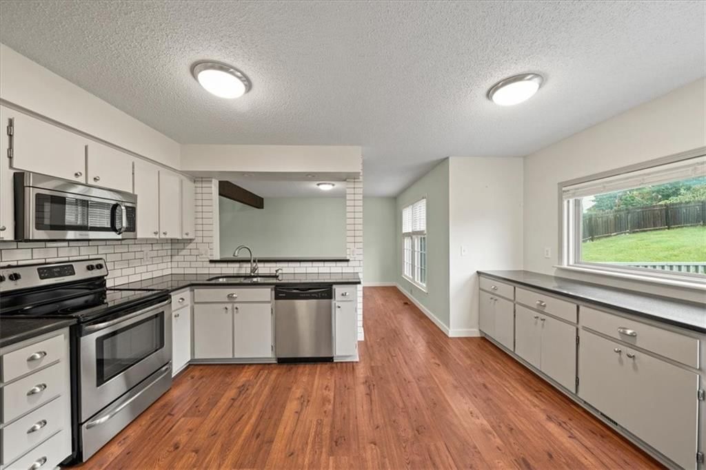 7029 ALBERVAN Street — photo 15