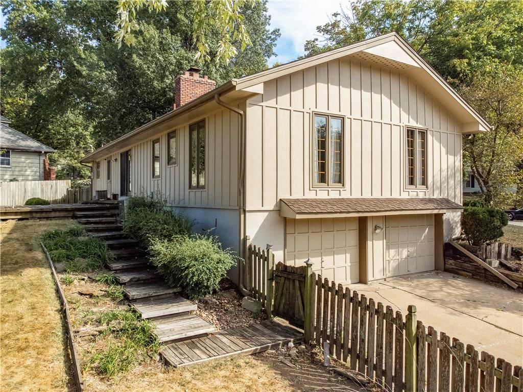 Photo 9 of 37 - 1508 SW 5th Street