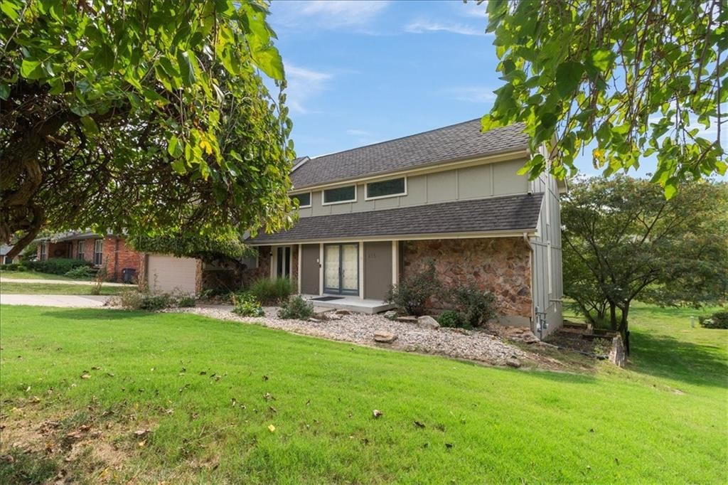 215 NW Aspen Street — photo 12