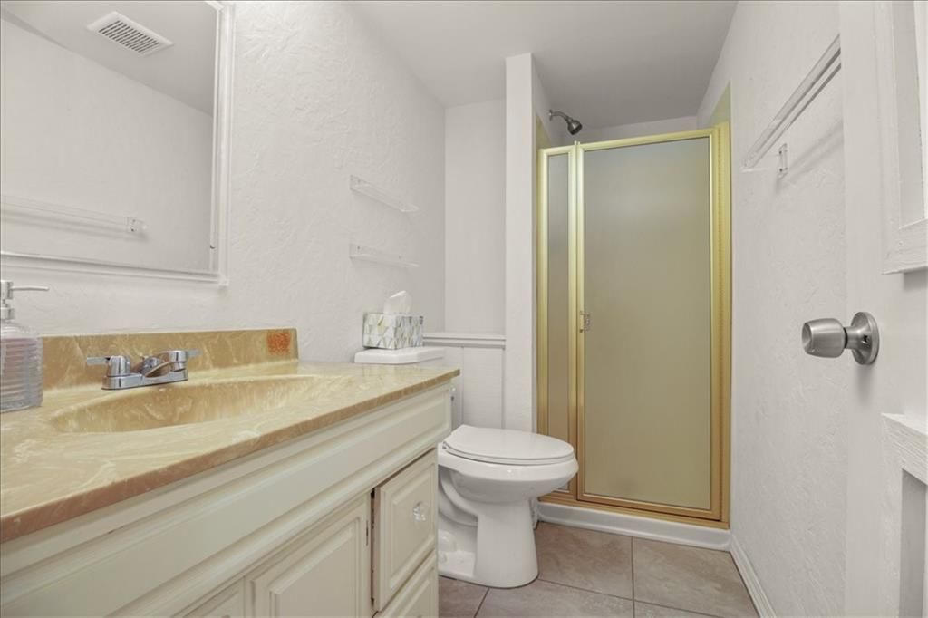 215 NW Aspen Street — photo 21