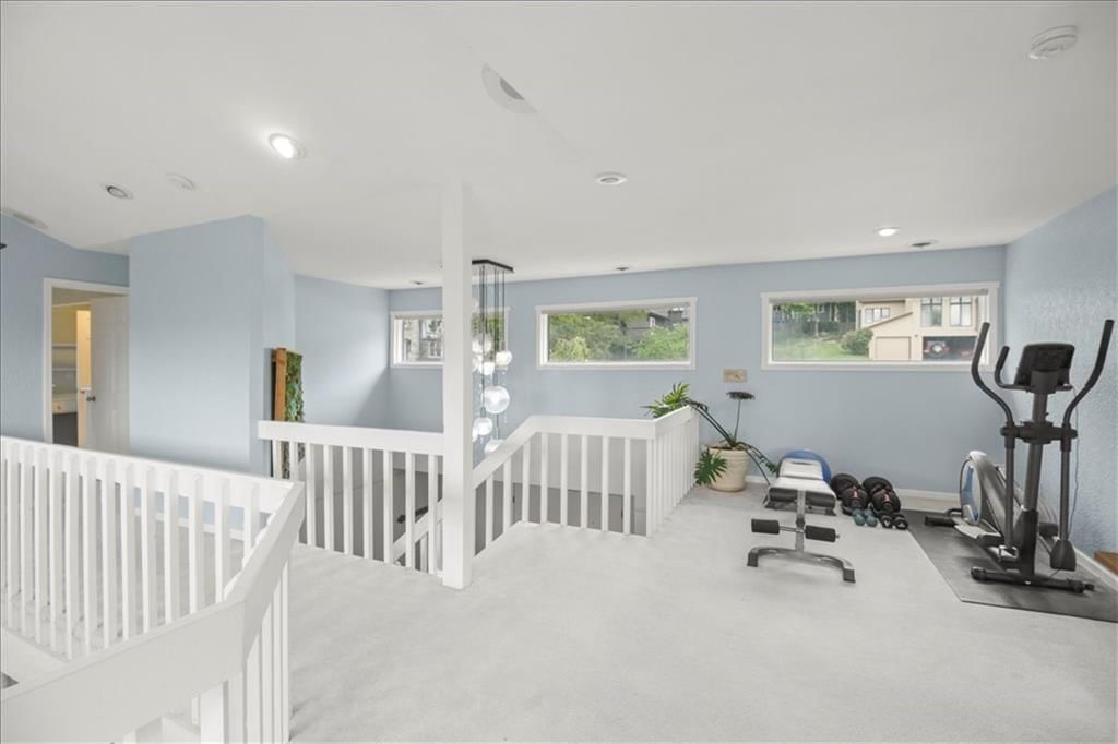 215 NW Aspen Street — photo 23
