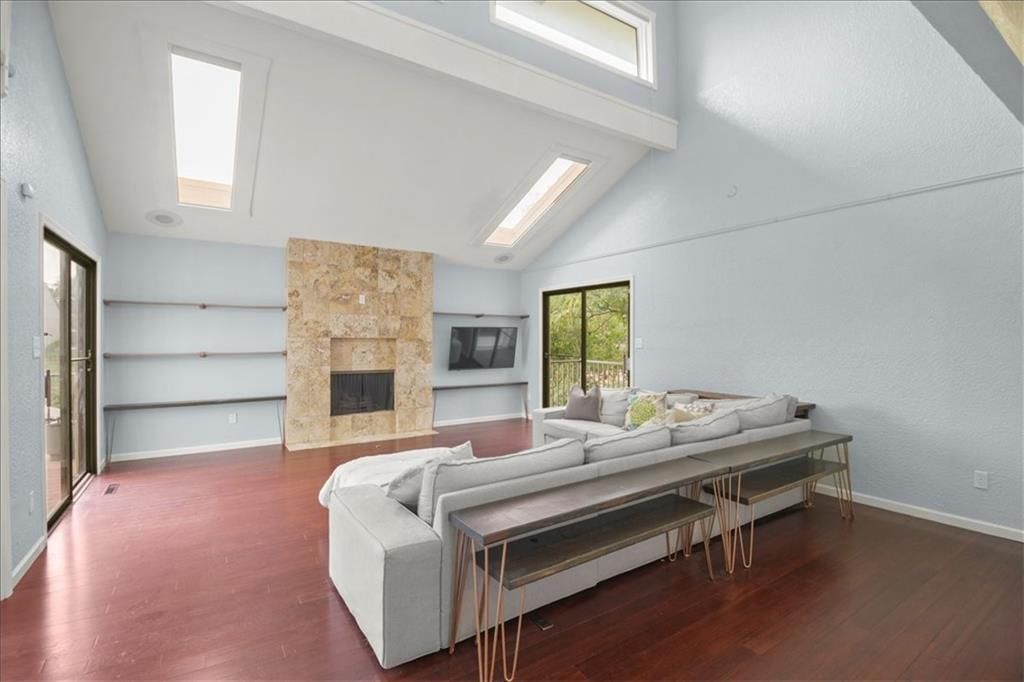 215 NW Aspen Street — photo 24