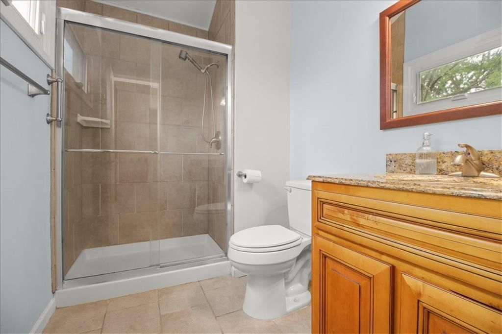 215 NW Aspen Street — photo 27