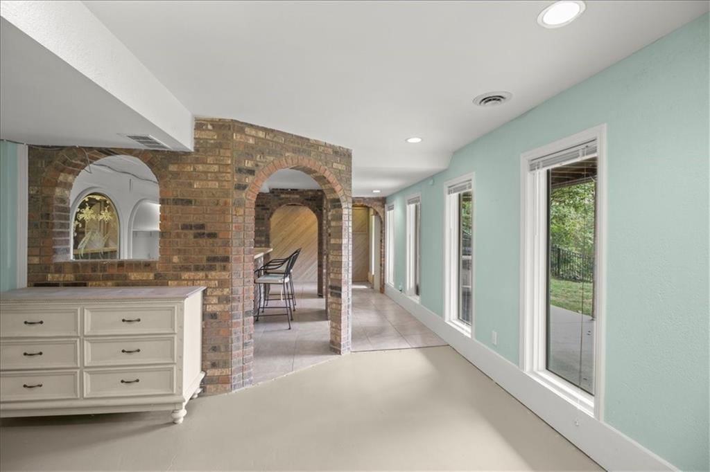 215 NW Aspen Street — photo 30