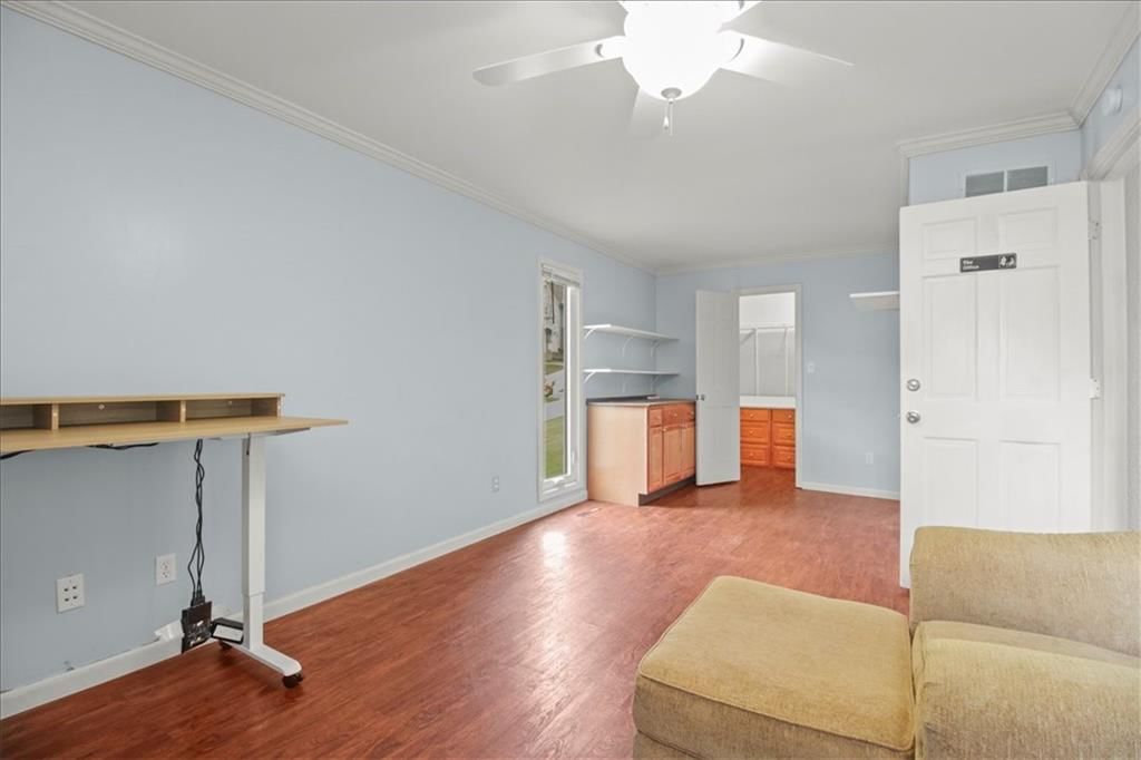 215 NW Aspen Street — photo 33