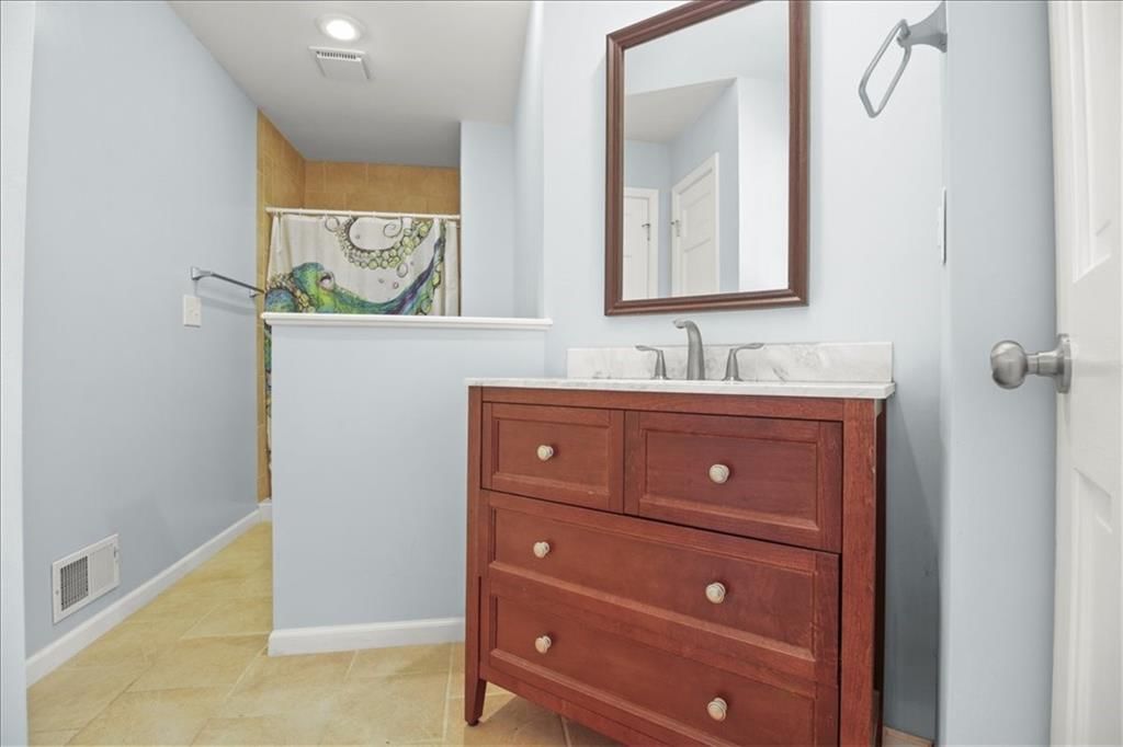 215 NW Aspen Street — photo 34
