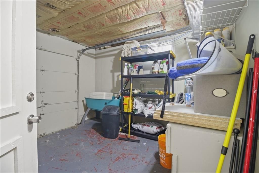 215 NW Aspen Street — photo 41