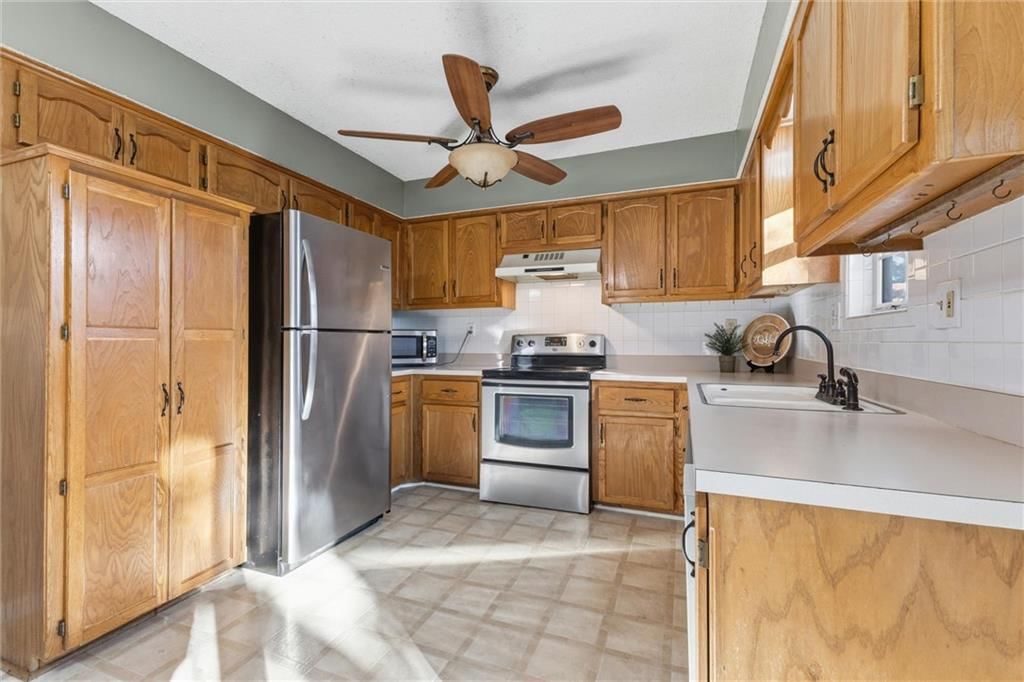 11207 N MARSH Avenue — photo 12