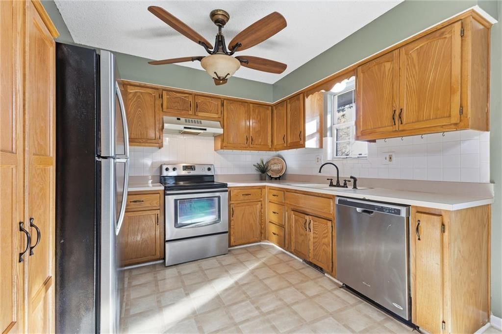11207 N MARSH Avenue — photo 13