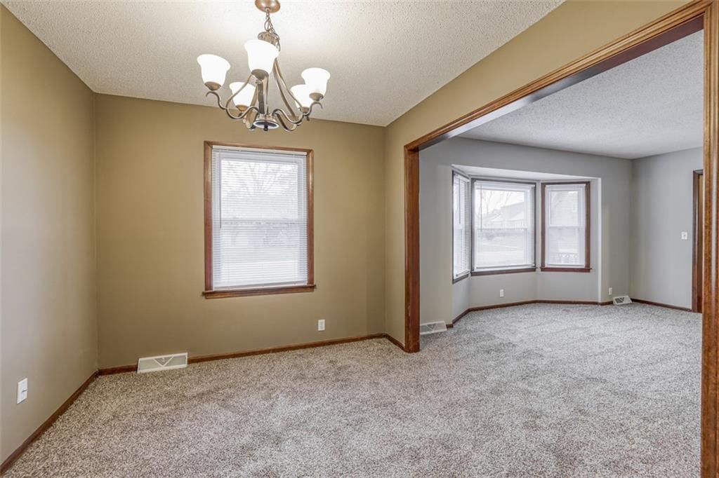 3608 NW Blue Jacket Drive — photo 10