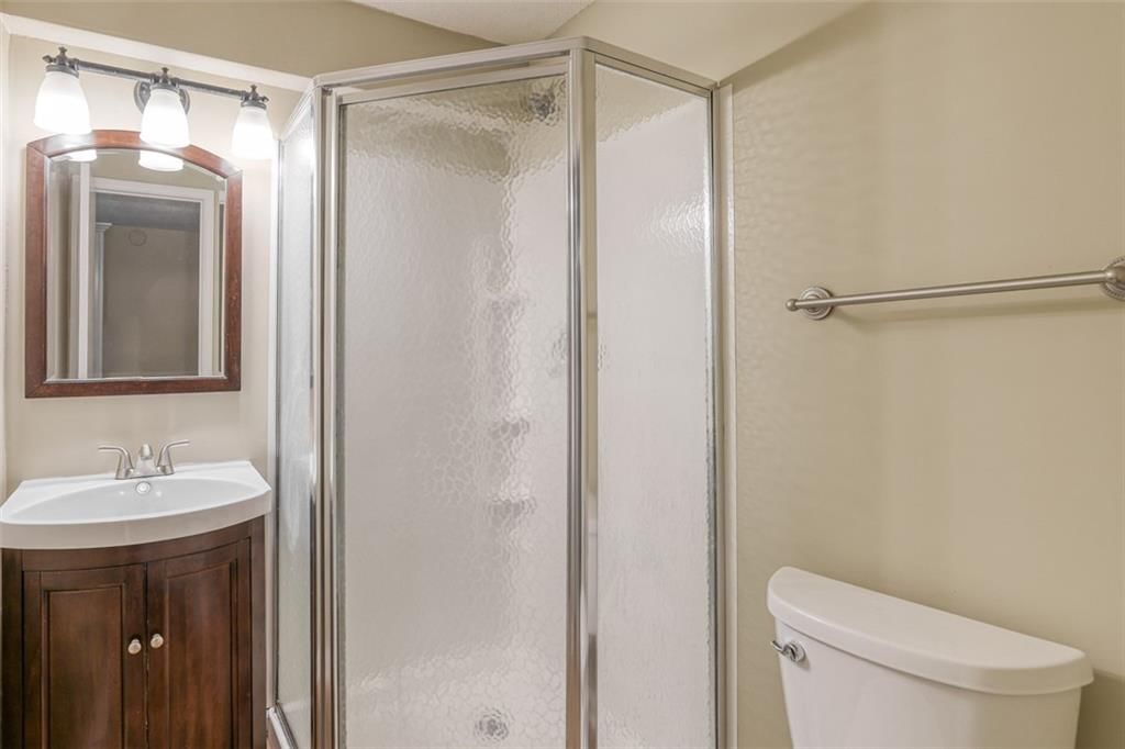 3608 NW Blue Jacket Drive — photo 35