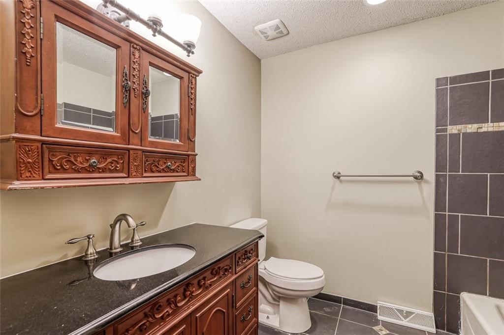 3608 NW Blue Jacket Drive — photo 36