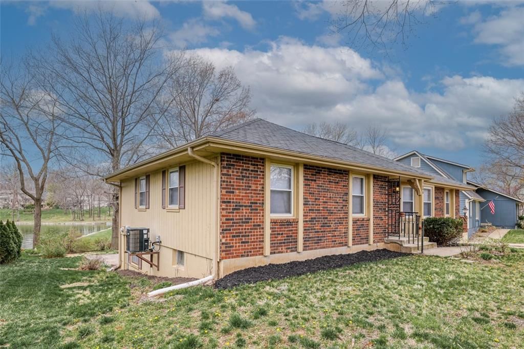 3608 NW Blue Jacket Drive — photo 49