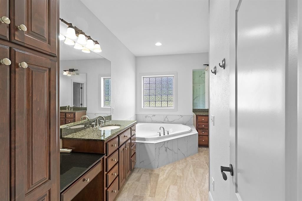 110 Crestwood Estates — photo 25