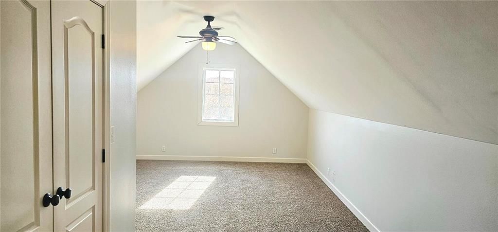 110 Crestwood Estates — photo 33