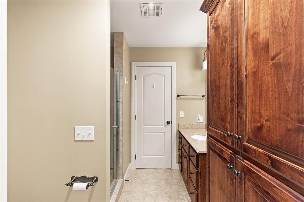 110 Crestwood Estates — photo 37