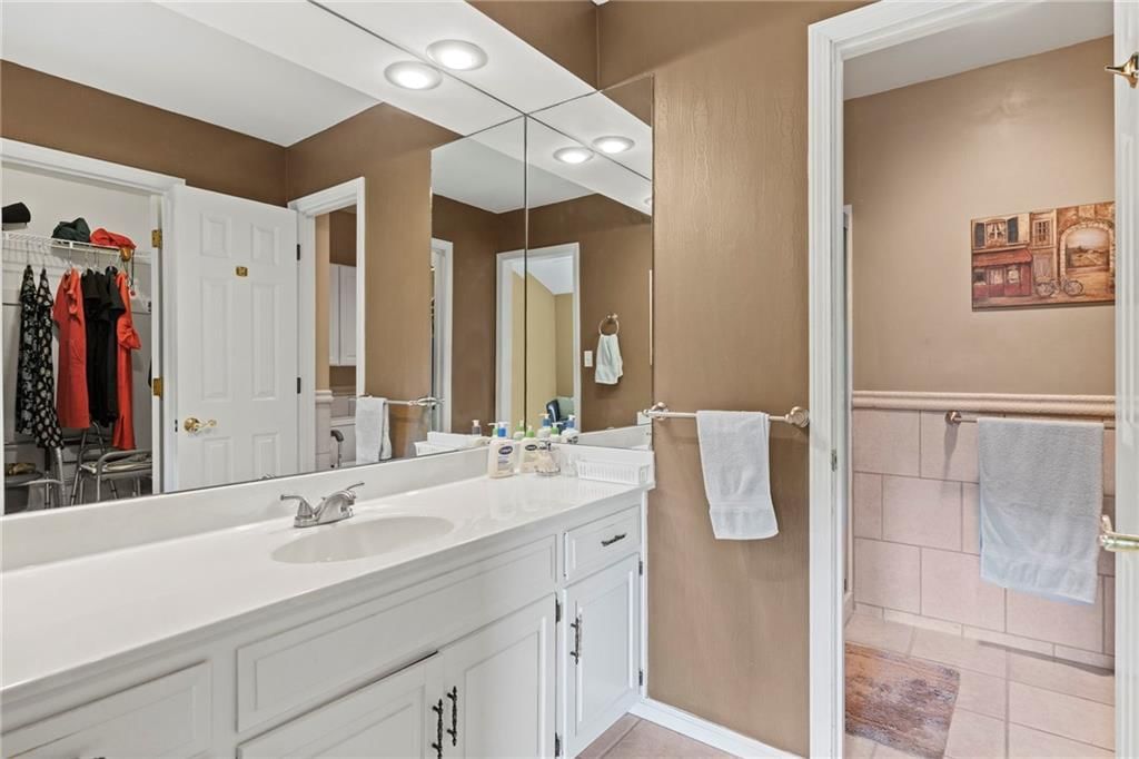 12768 Overbrook Road — photo 30