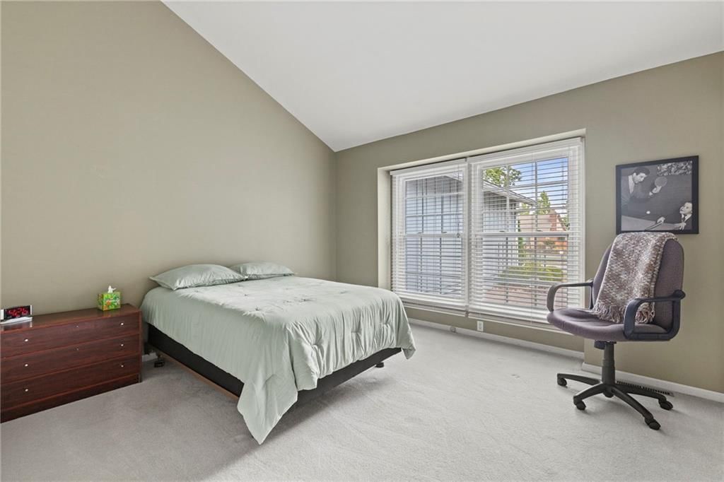 12768 Overbrook Road — photo 32