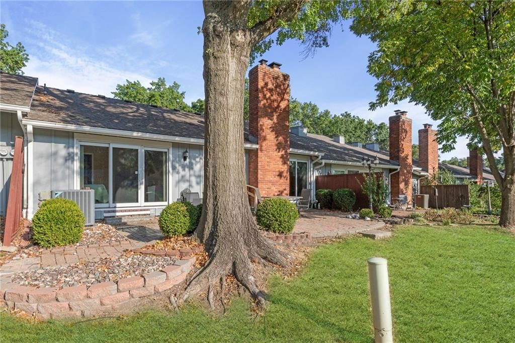12768 Overbrook Road — photo 38