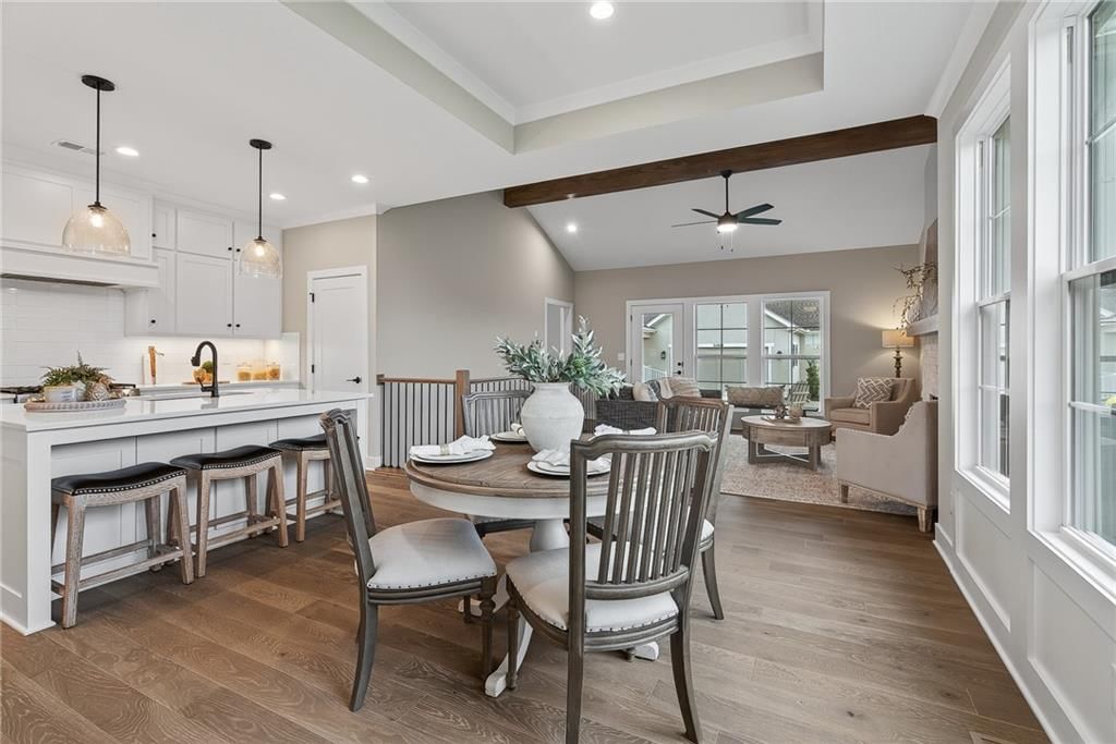 8217 Aurora Street — photo 2