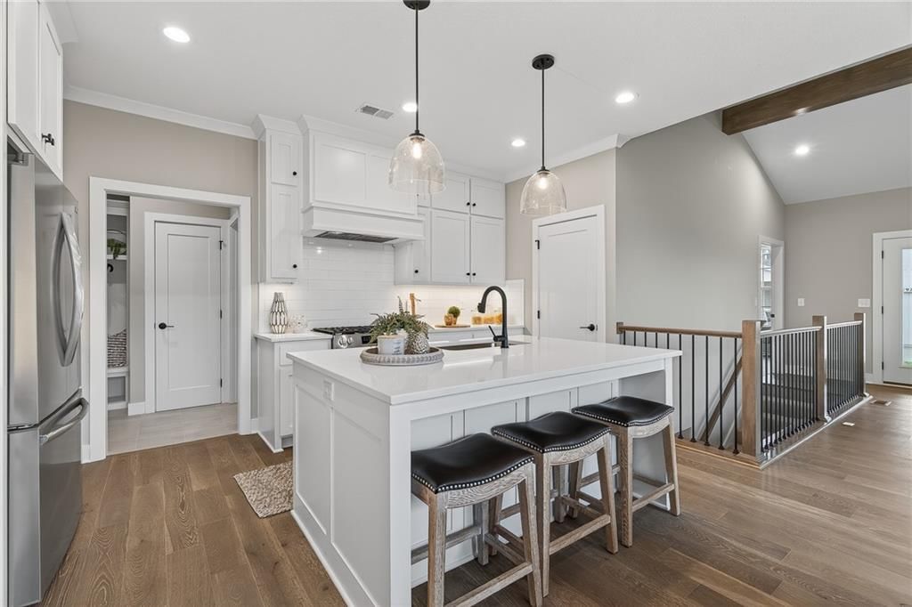8217 Aurora Street — photo 12