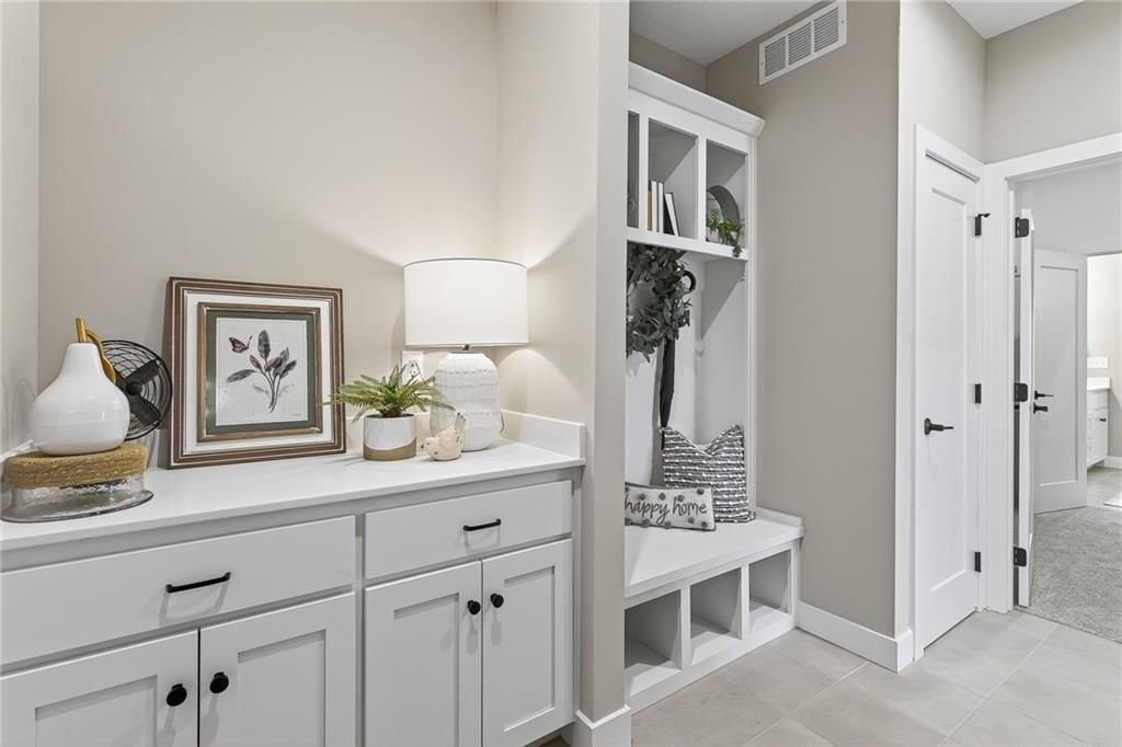 8217 Aurora Street — photo 29