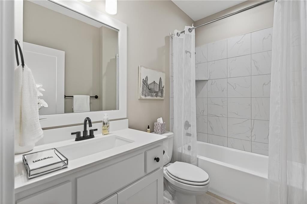 8217 Aurora Street — photo 30